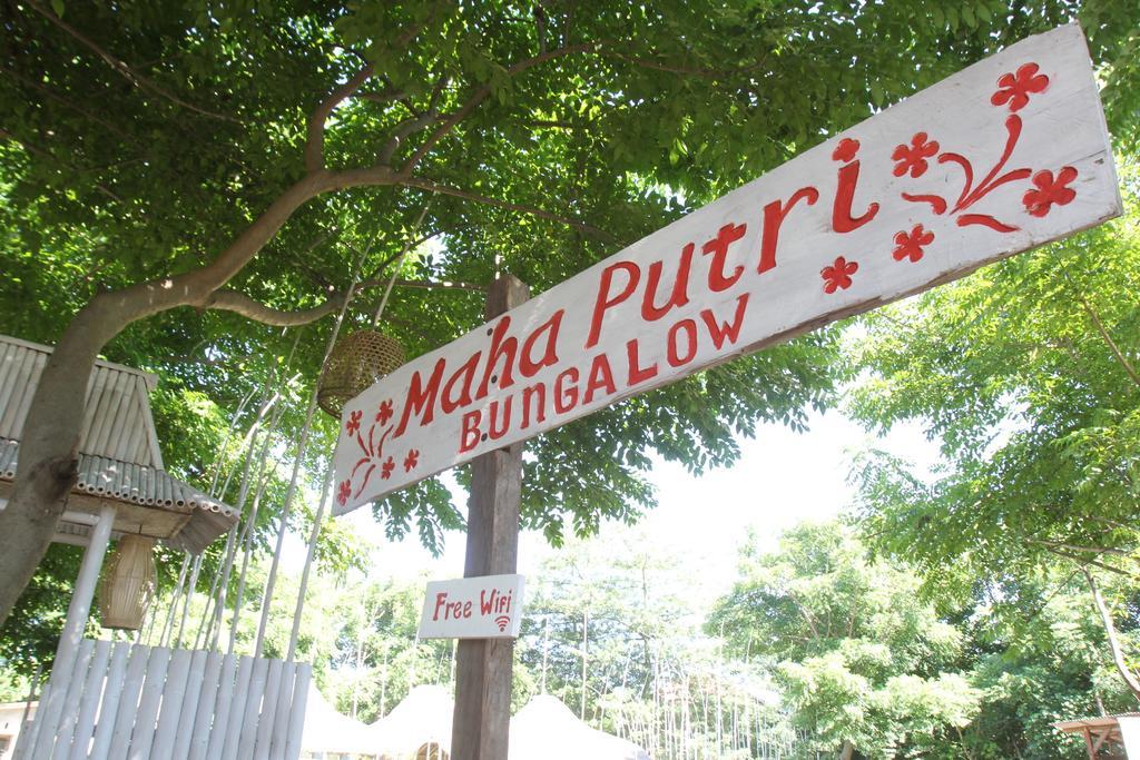 Maha Putri Bungalows 吉利特拉旺安 外观 照片