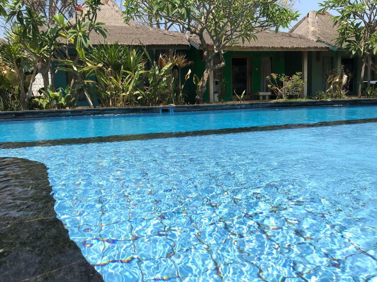 Maha Putri Bungalows 吉利特拉旺安 外观 照片